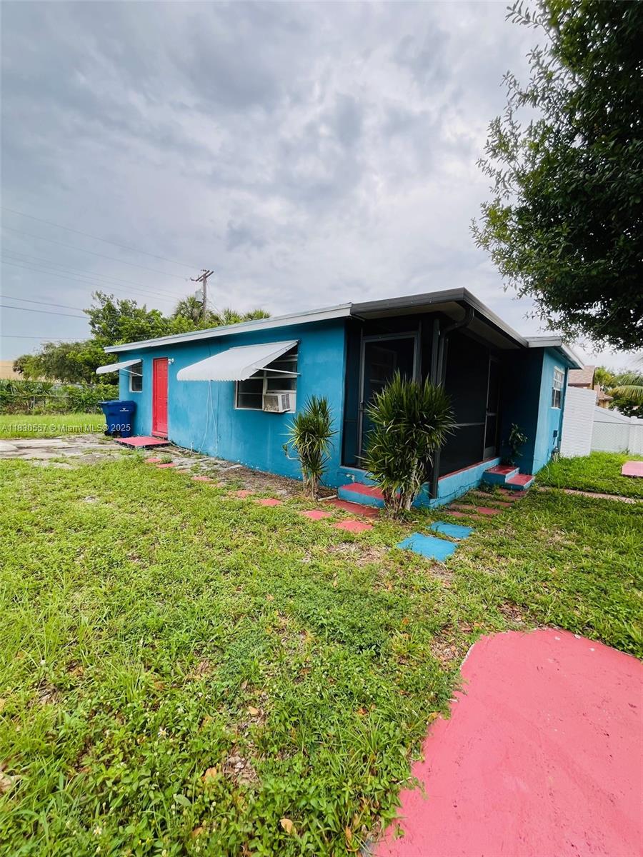 1344 W 10th St, Riviera Beach, Florida image 12