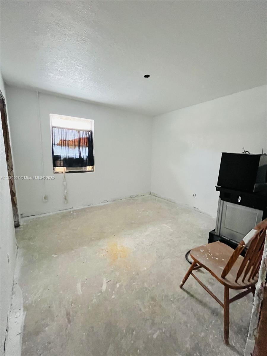 1344 W 10th St, Riviera Beach, Florida image 6