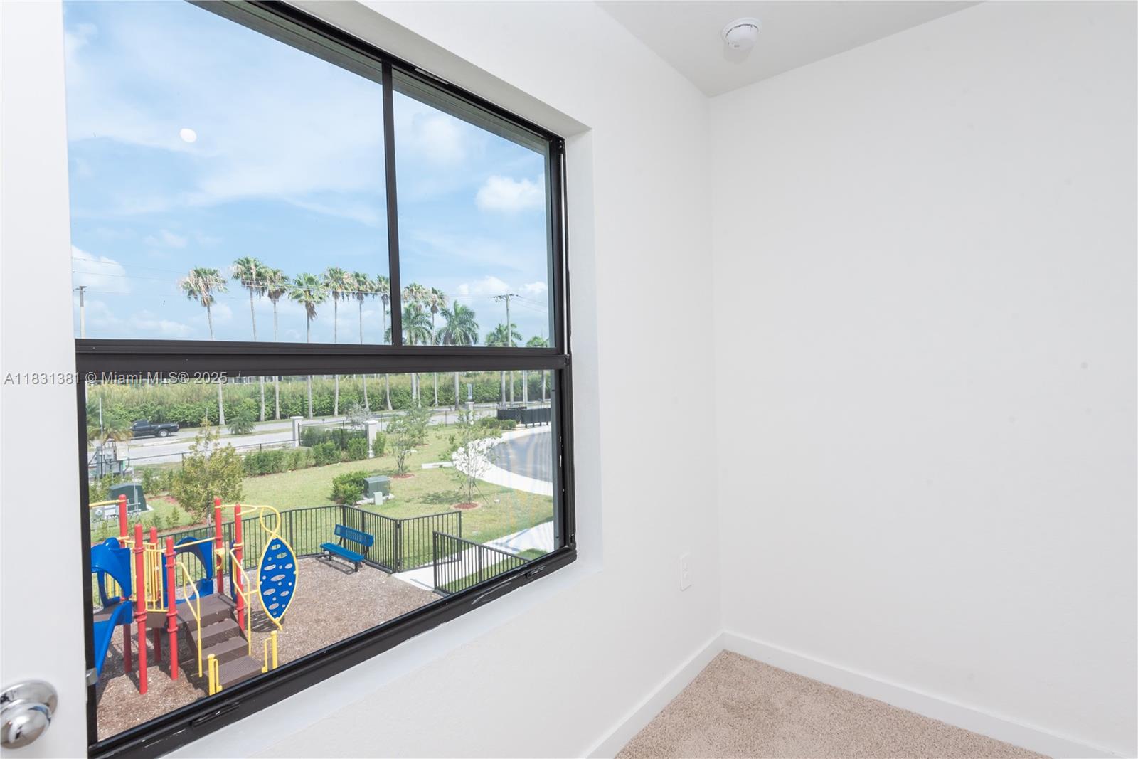 Property photo # 6