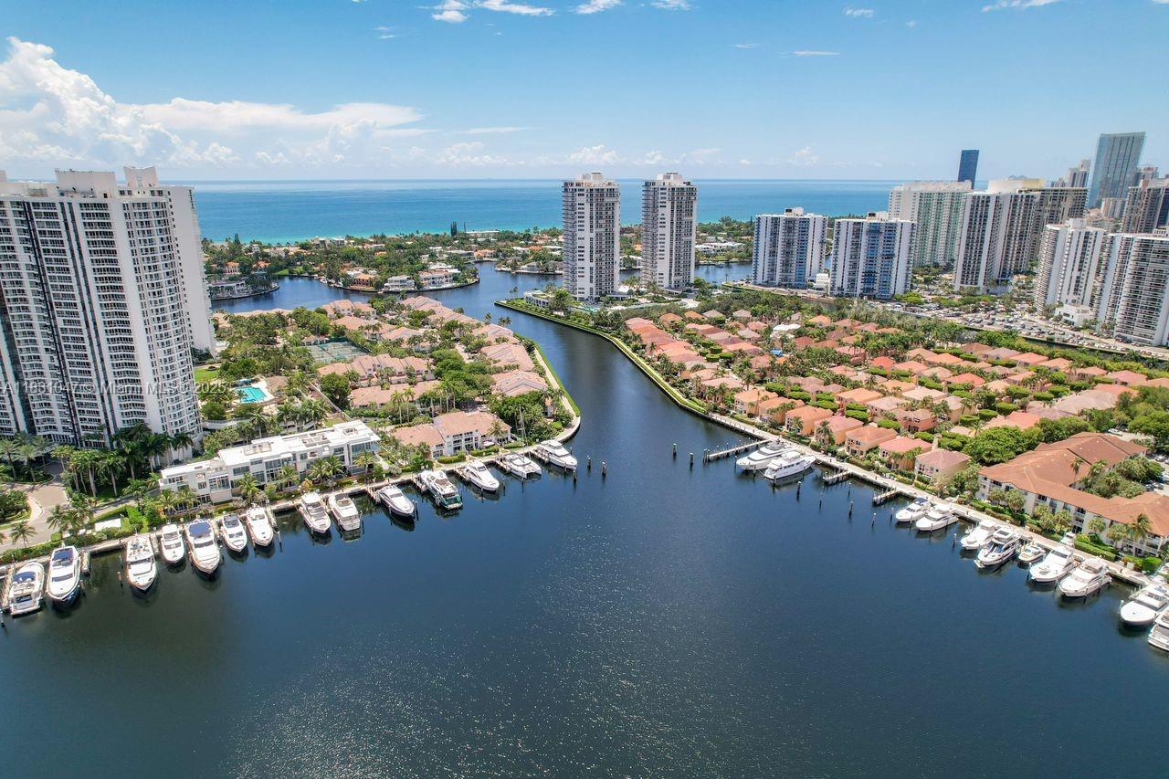 3552 Magellan Cir #122, Aventura, Florida image 5