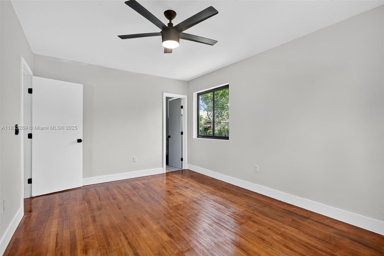 Property photo # 9