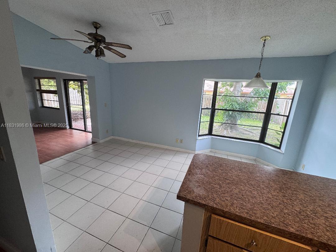3160 NW 108th Ter, Sunrise, Florida image 8