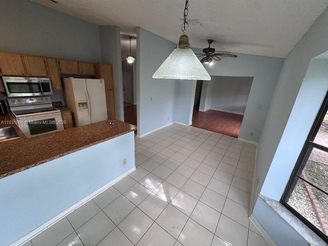 3160 NW 108th Ter, Sunrise, Florida image 9