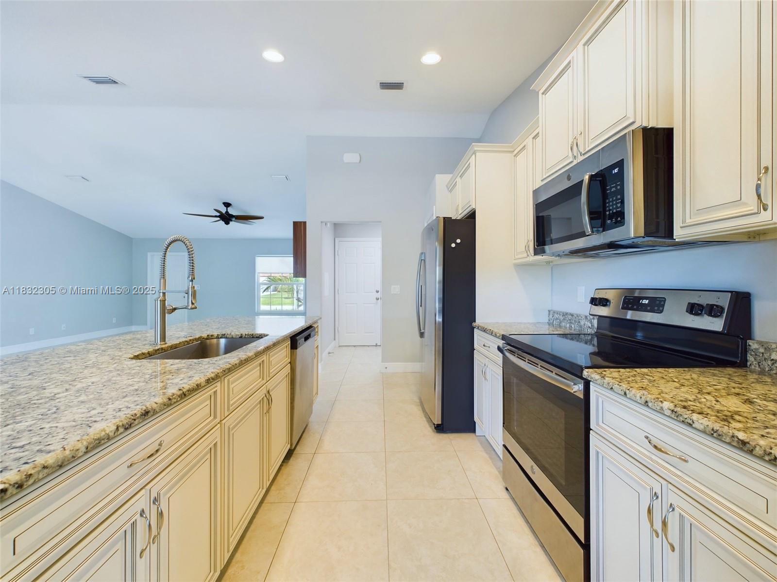Property photo # 2