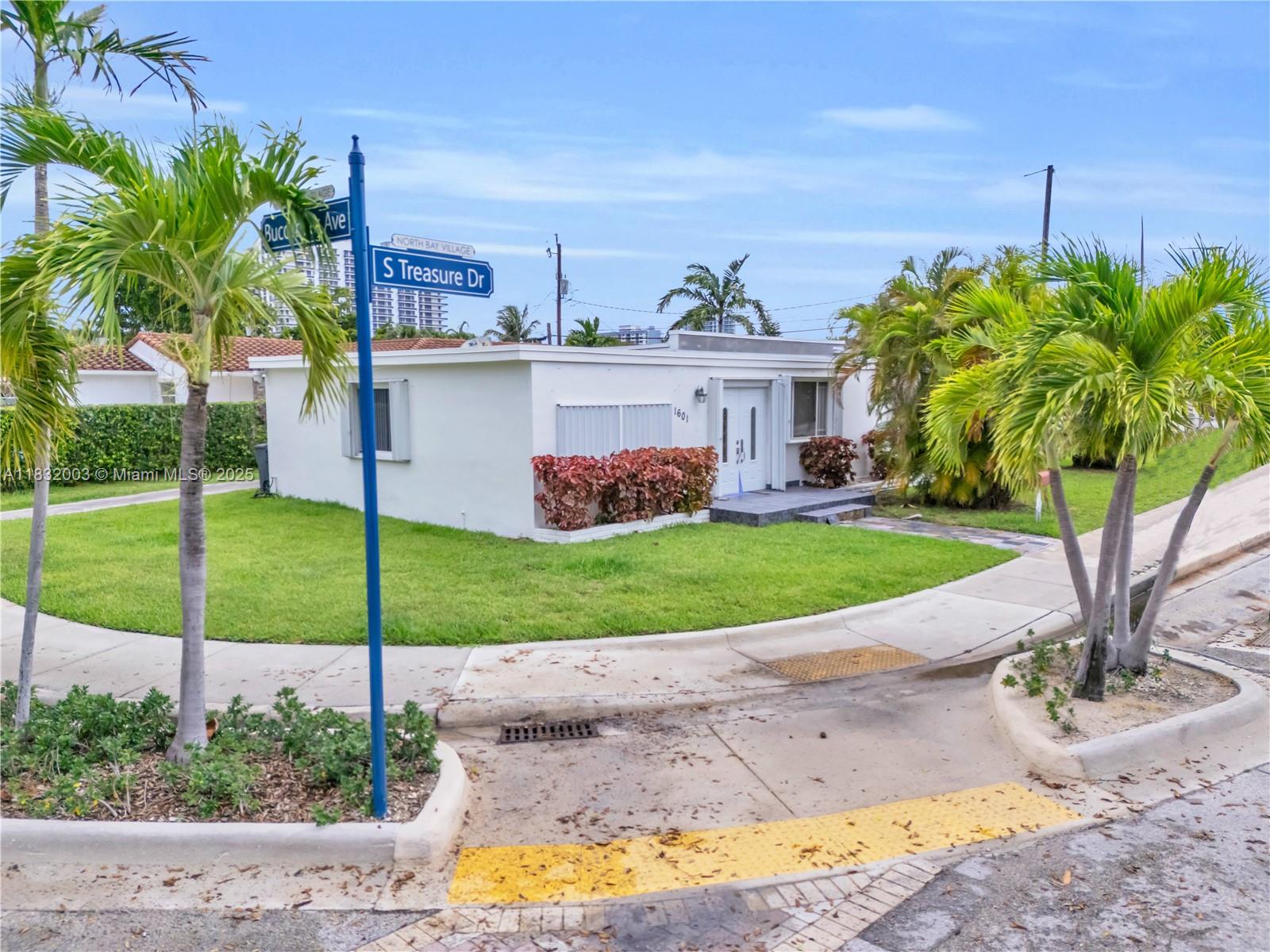 1601 S Treasure Dr, North Bay Village, Florida image 11