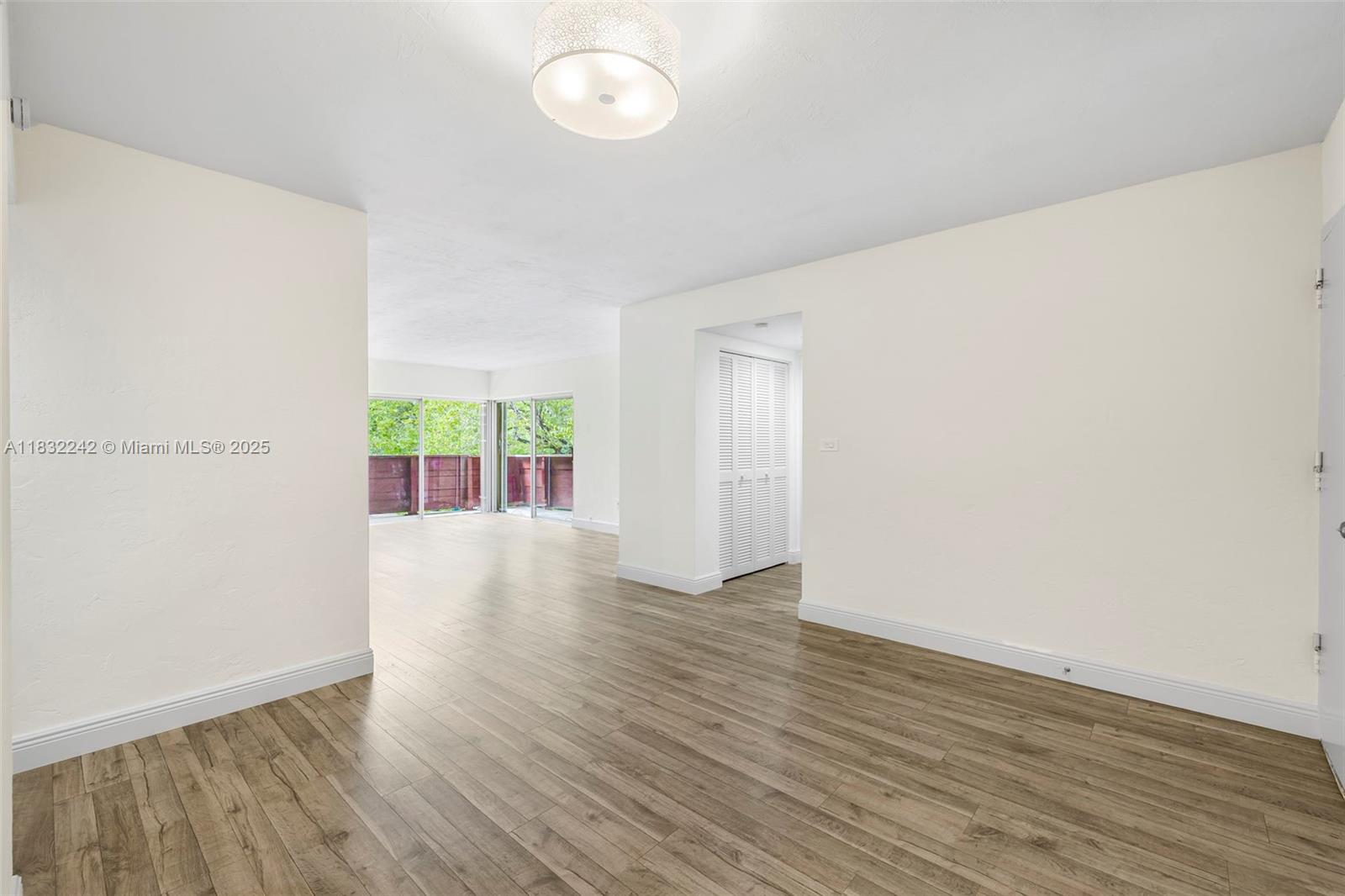 1205 Mariposa Ave #308, Coral Gables, Florida image 7