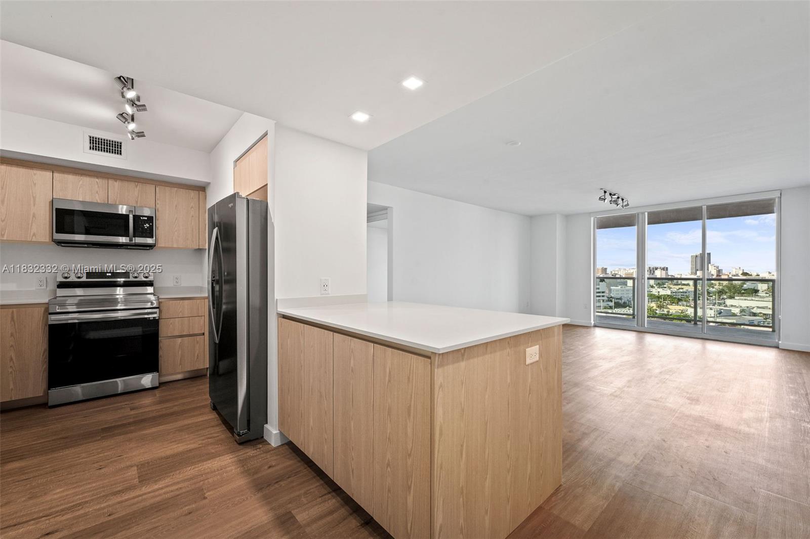 Property photo # 7
