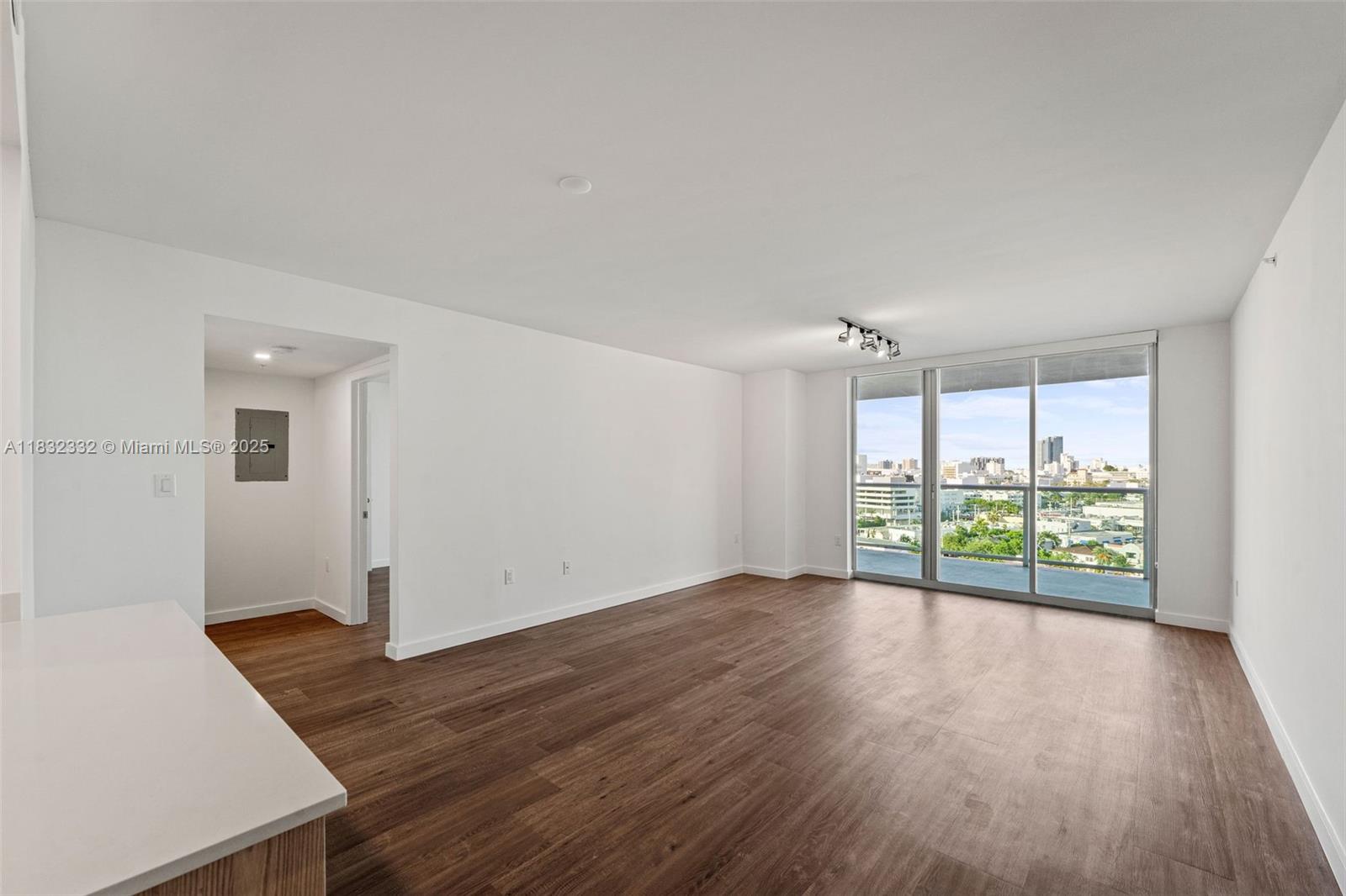 Property photo # 8