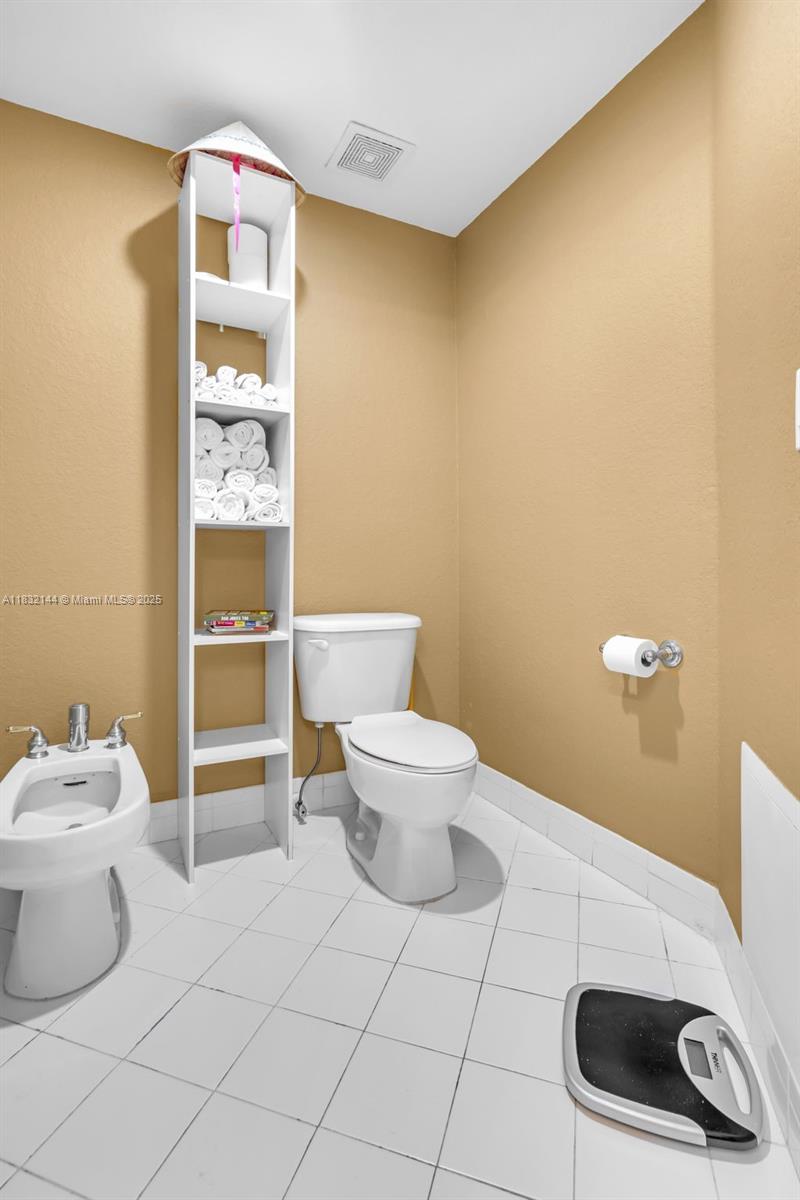 10700 NW 66th St #308, Doral, Florida image 23