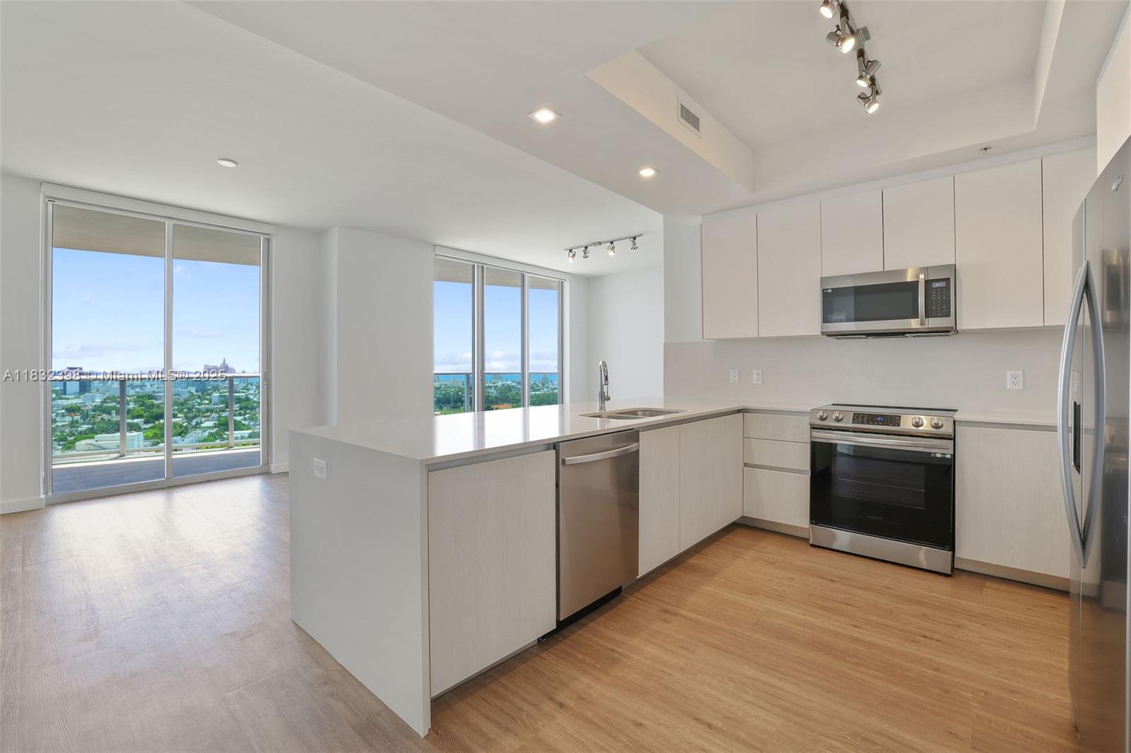 Property photo # 0
