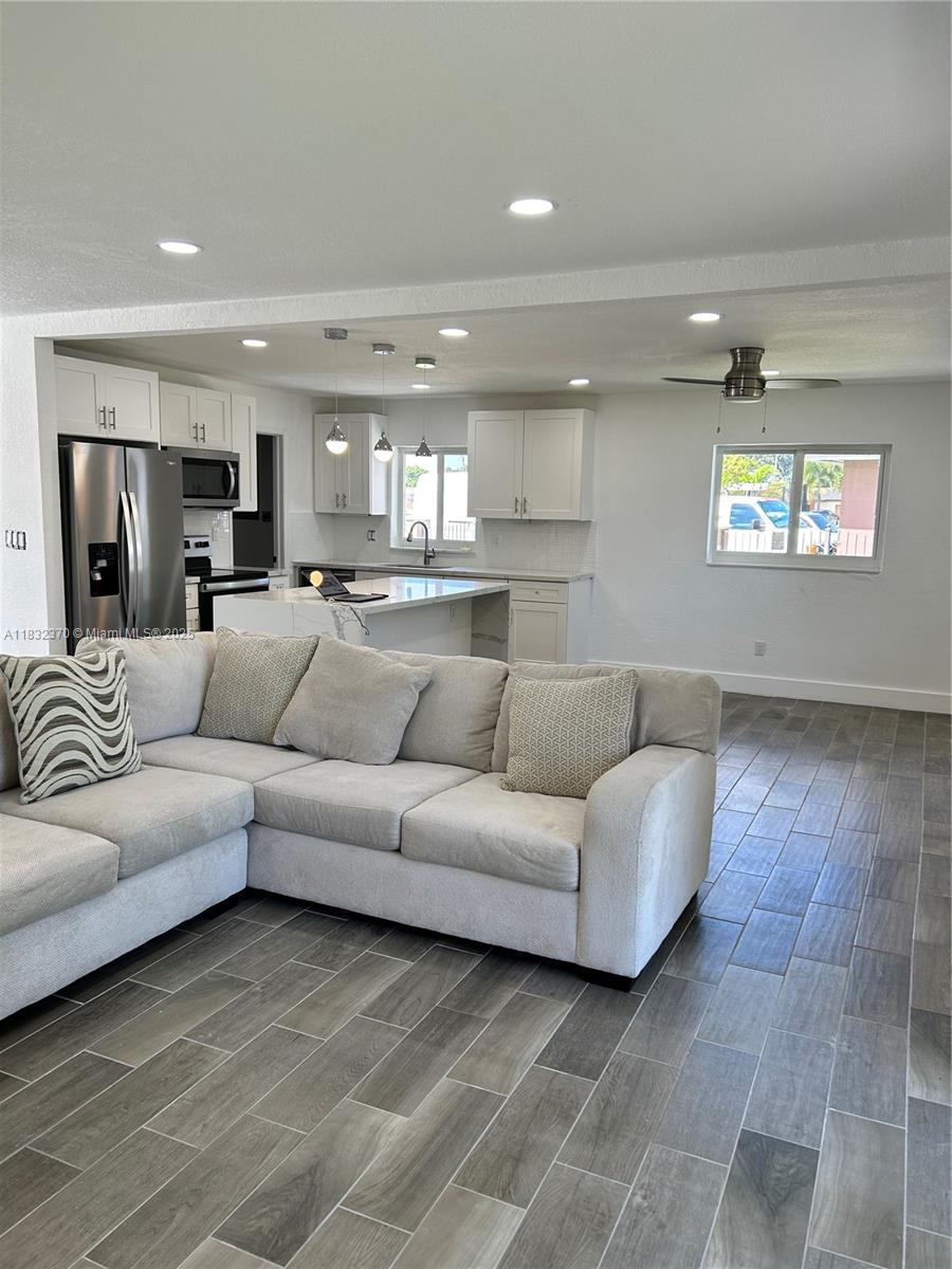 2831 NW 189th St, Miami Gardens, Florida image 4