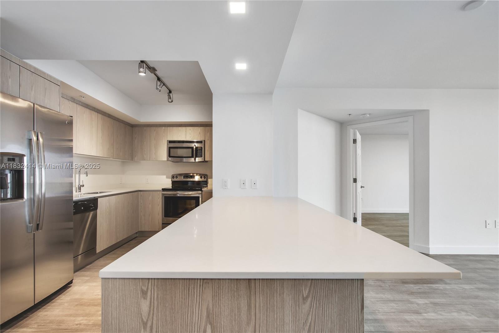 Property photo # 7
