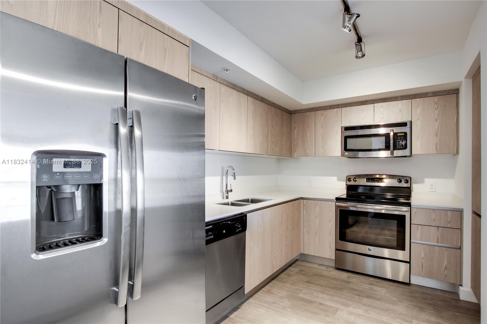 Property photo # 2