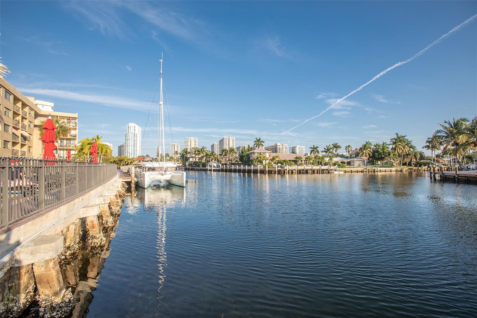 301 Golden Isles Dr #314, Hallandale Beach, Florida image 26