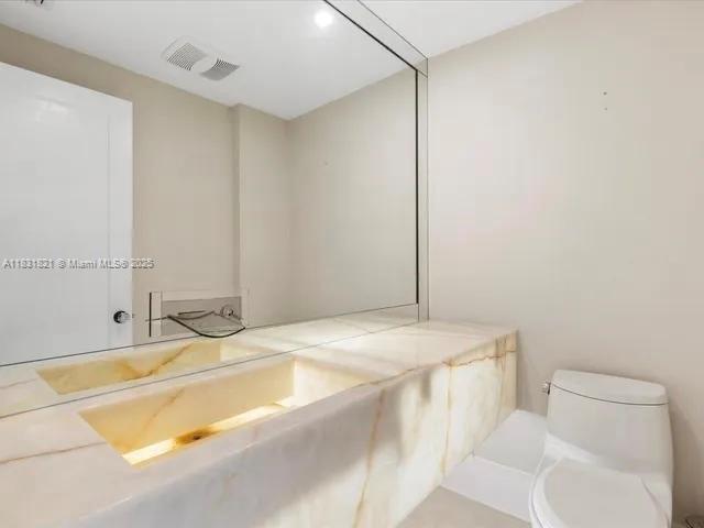 1006 S Greenway Dr, Coral Gables, Florida image 11