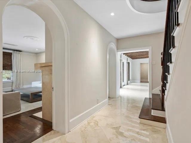 1006 S Greenway Dr, Coral Gables, Florida image 14