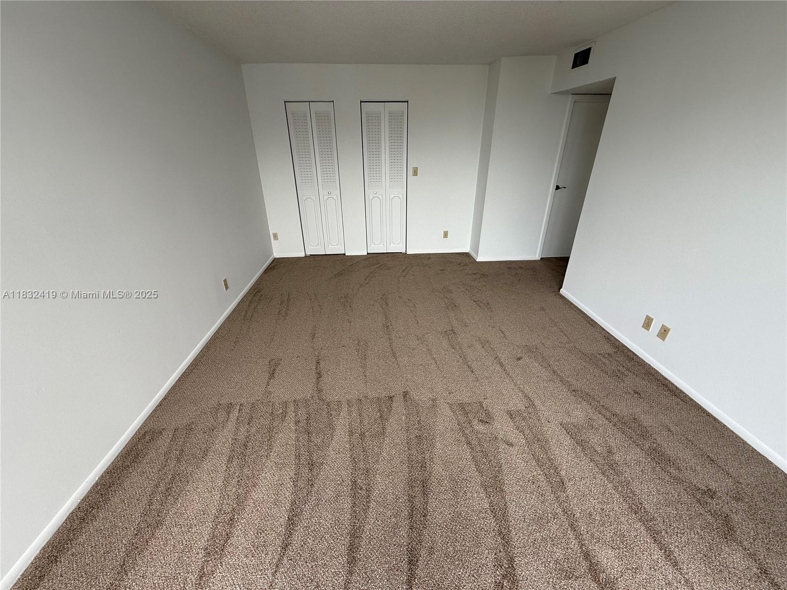 800 Parkview Dr #519, Hallandale Beach, Florida image 10