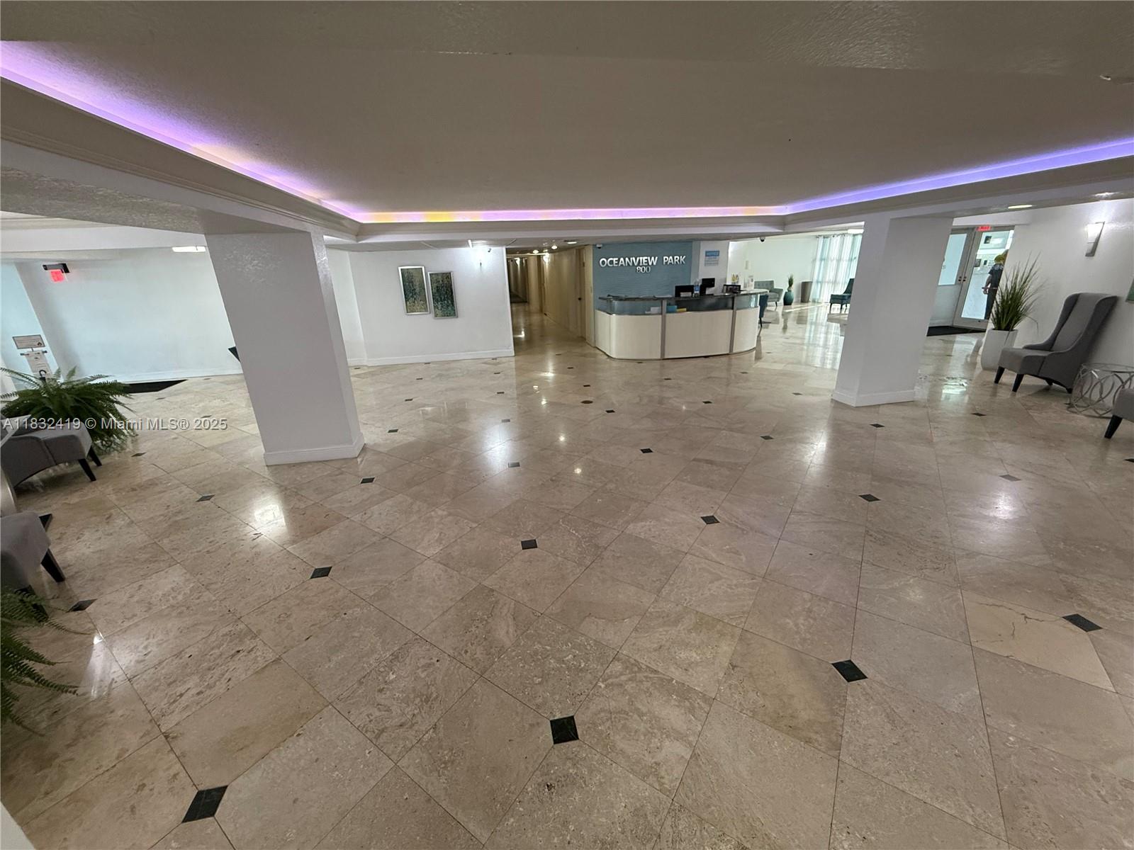 800 Parkview Dr #519, Hallandale Beach, Florida image 15