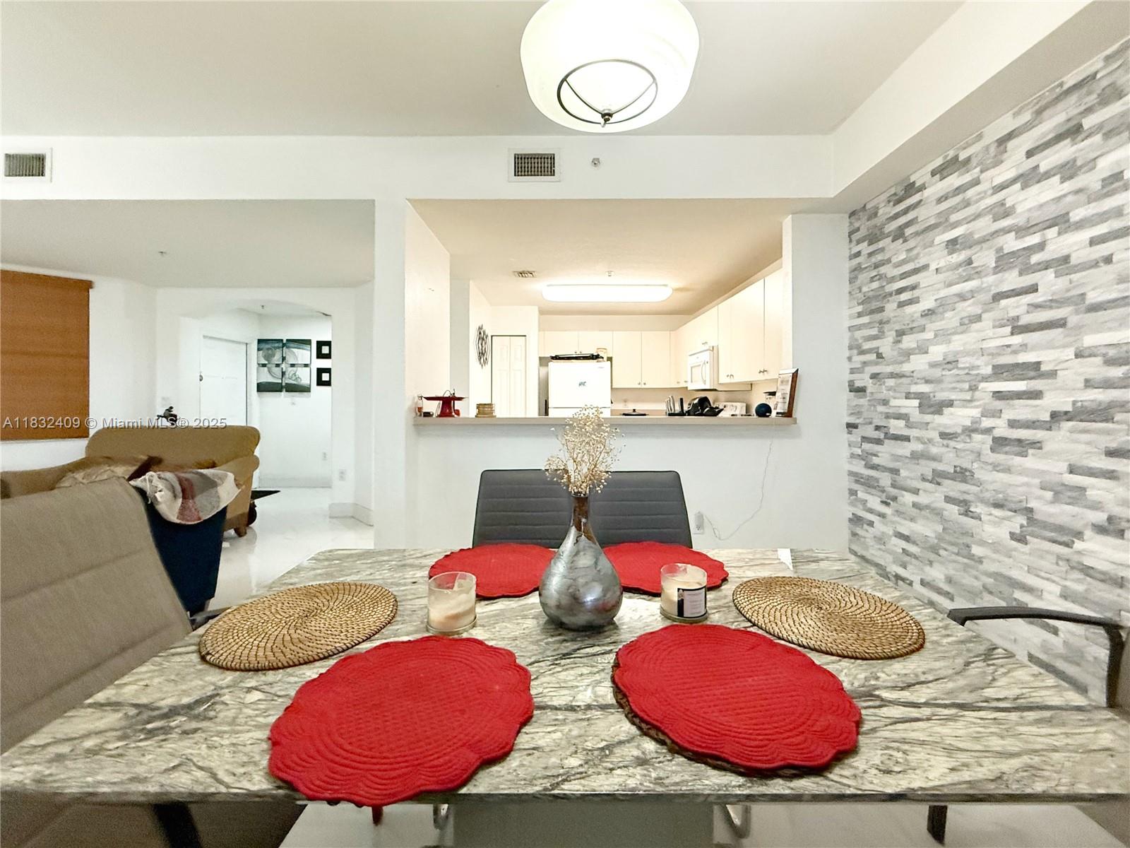 11202 NW 83rd St #112, Doral, Florida image 6