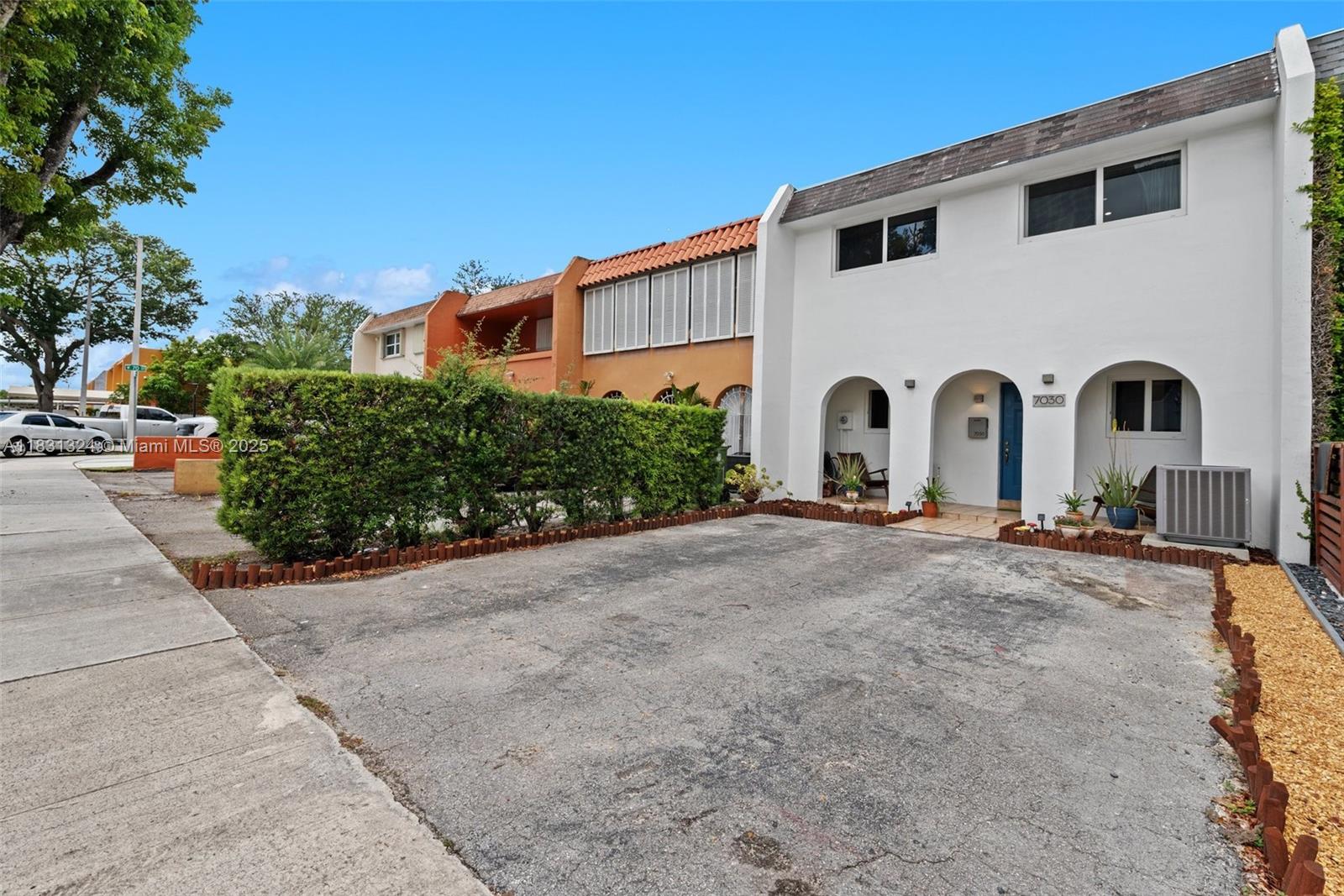 7030 W 2nd Ct, Hialeah, Florida image 8