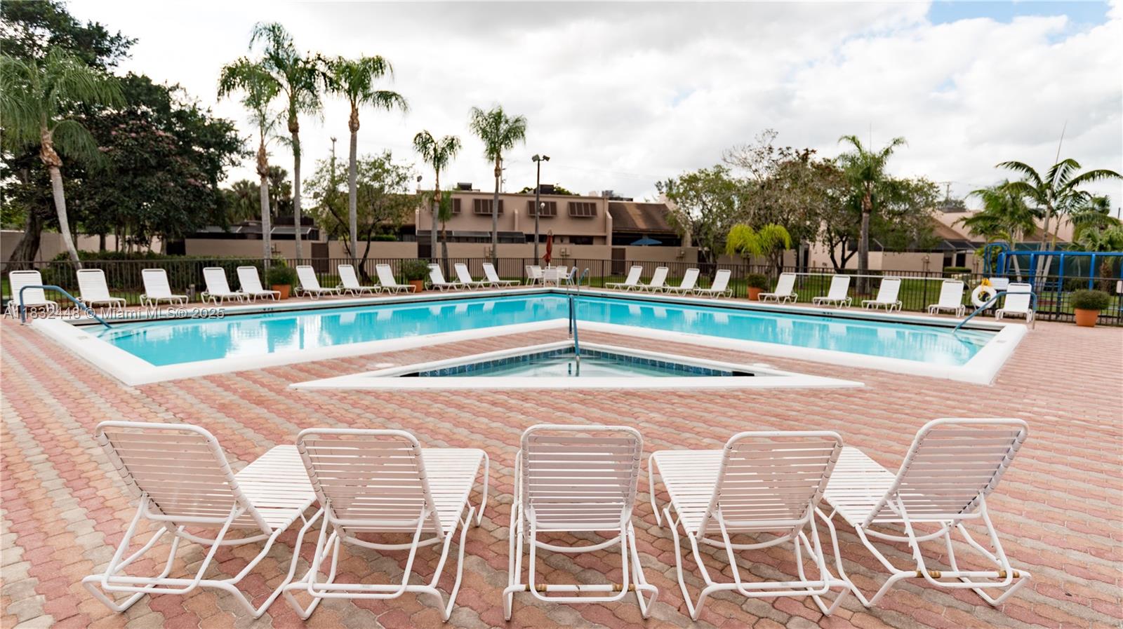 1239 NW 122nd Ter, Pembroke Pines, Florida image 18