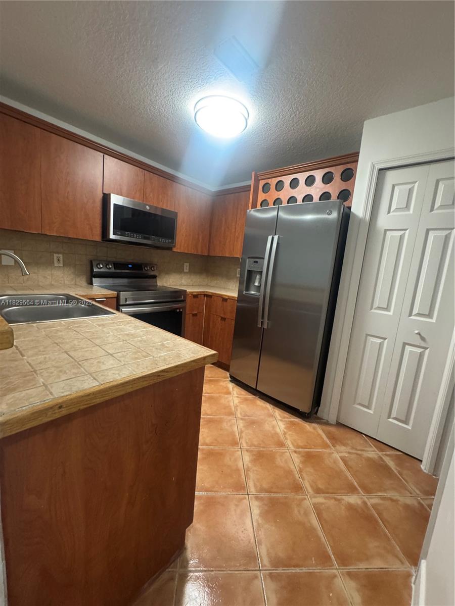 6141 NW 115th Pl #355, Doral, Florida image 4