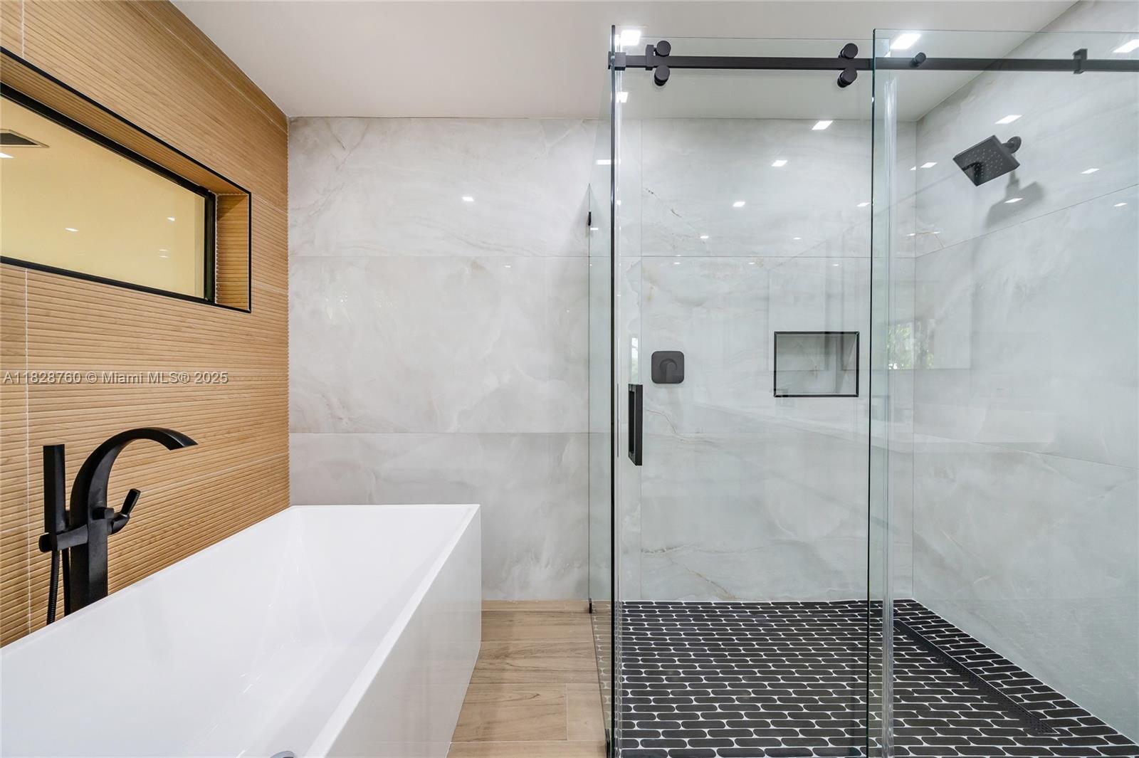 7101 E Troon Cir, Miami Lakes, Florida image 24