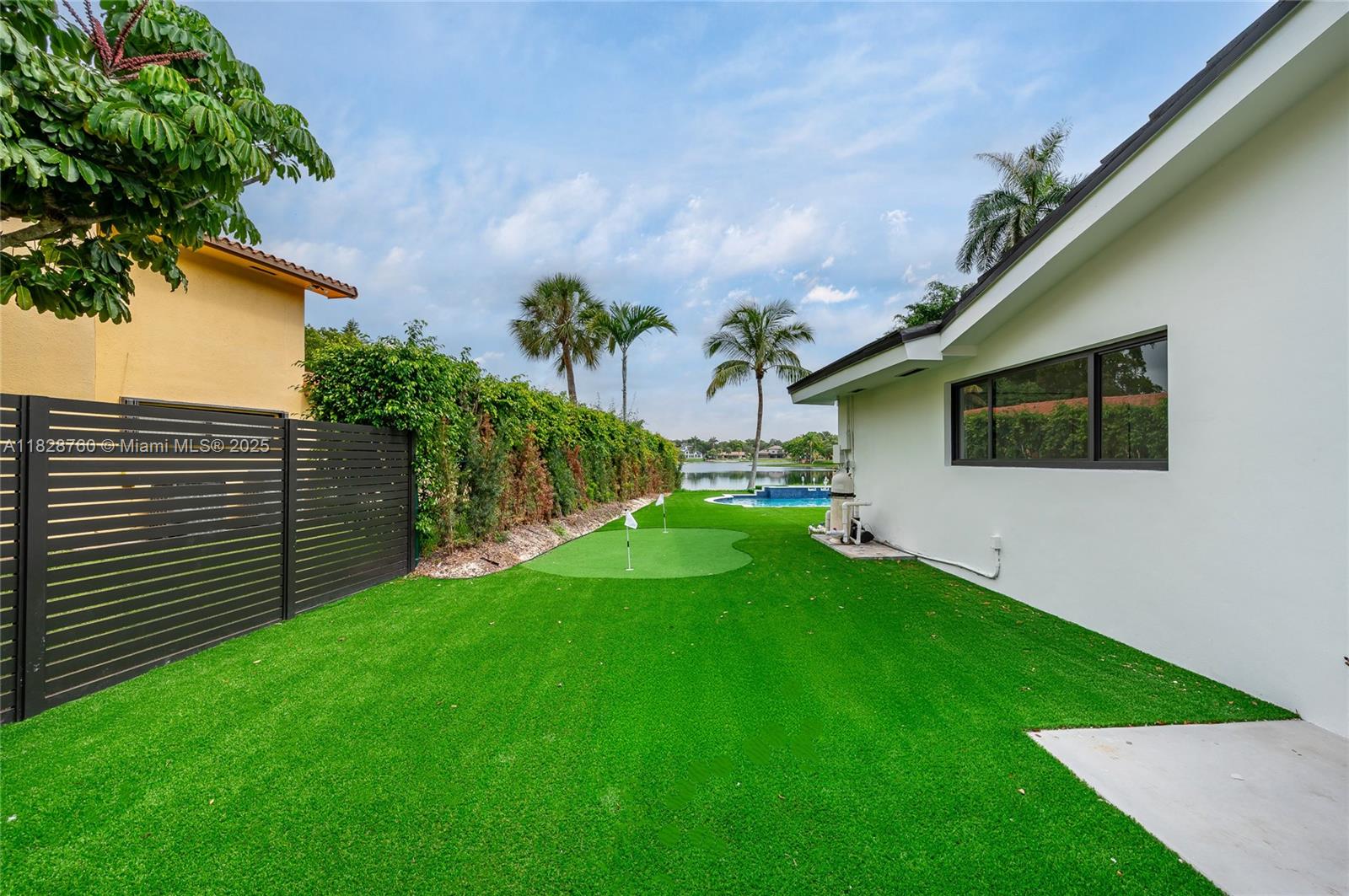 7101 E Troon Cir, Miami Lakes, Florida image 8