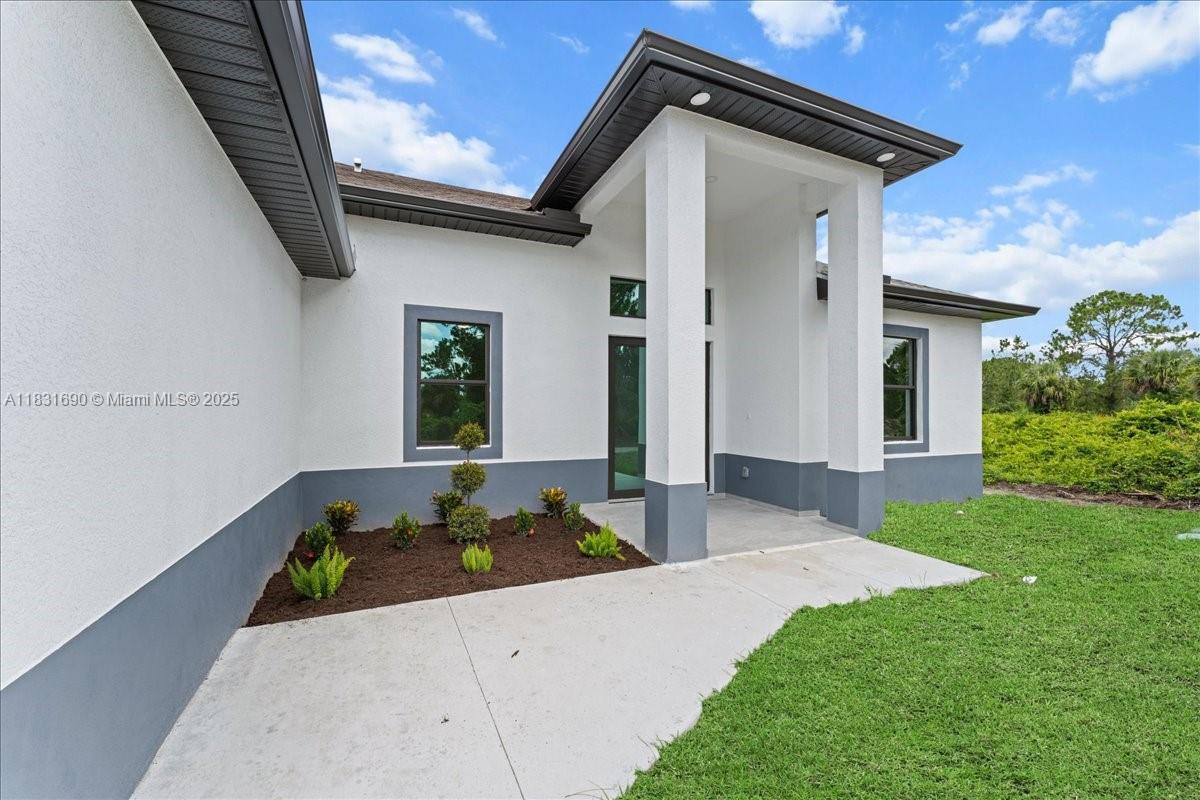 624 Beach Ave S, Lehigh Acres, Florida image 2
