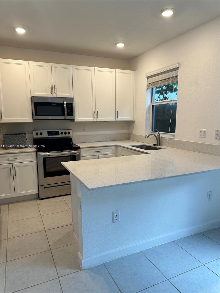 Residential, Homestead, Florida image 2