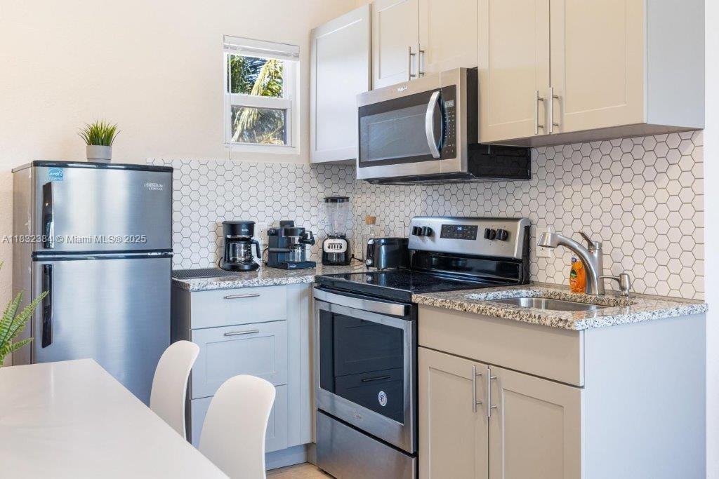 505 SE 20th St, Fort Lauderdale, Florida image 21