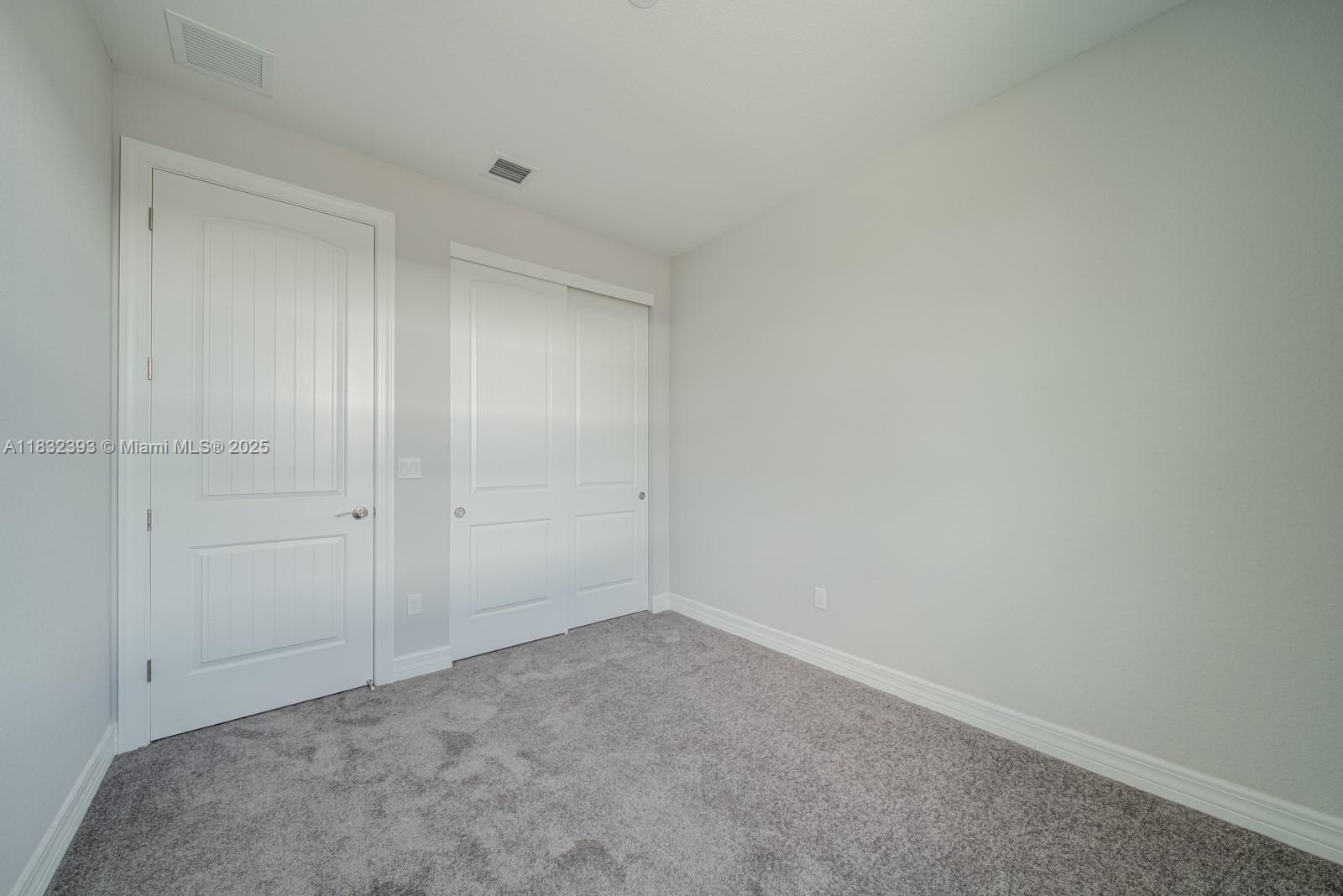 1280 Eucalyptus Dr 4
