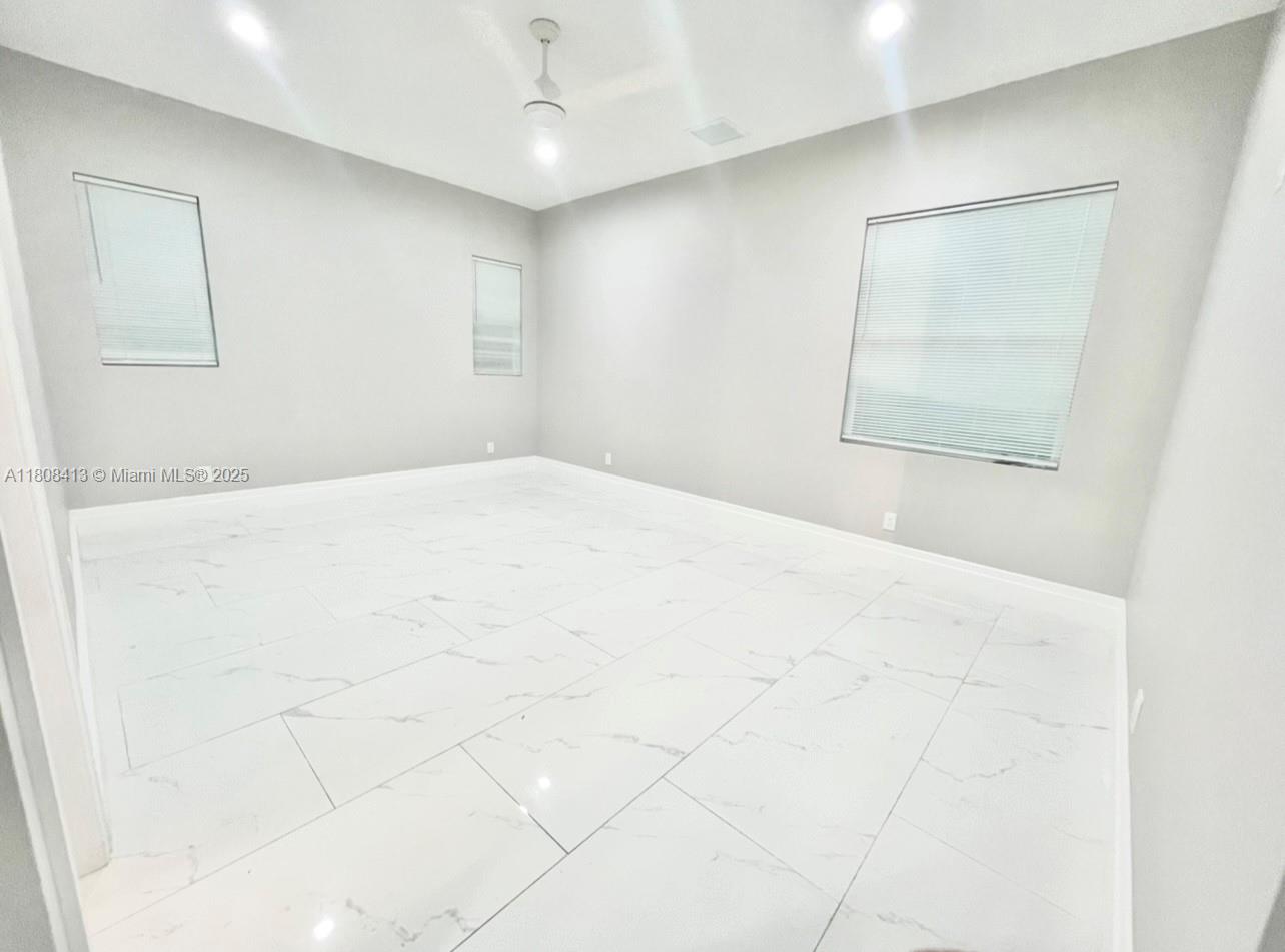 1013 SW Deauville Ave, Port St. Lucie, Florida image 16