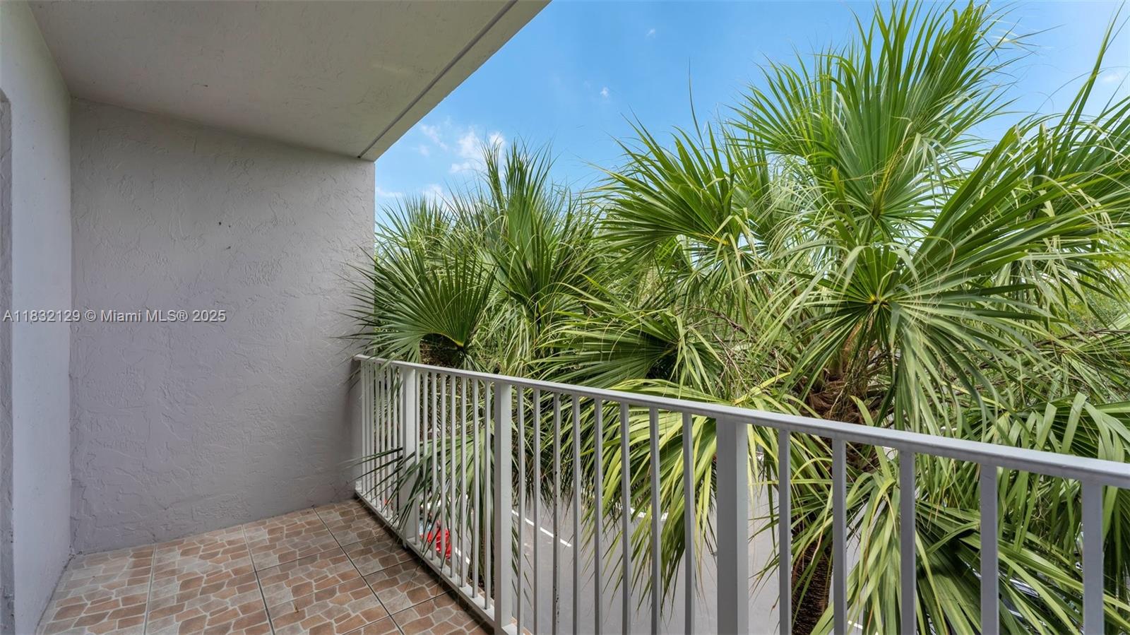 Residential, Hialeah, Florida image 20