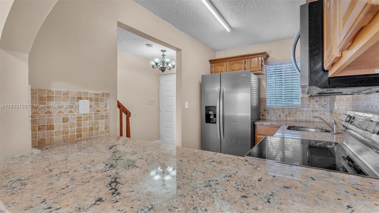 Residential, Hialeah, Florida image 7