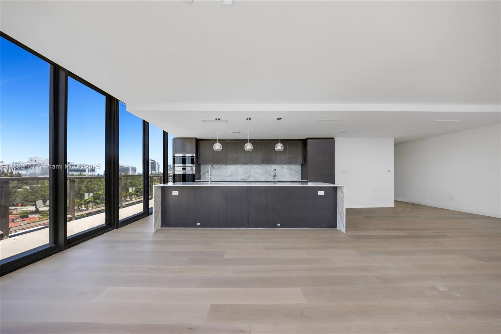 340 W 42 St #508, Miami Beach, Florida image 4