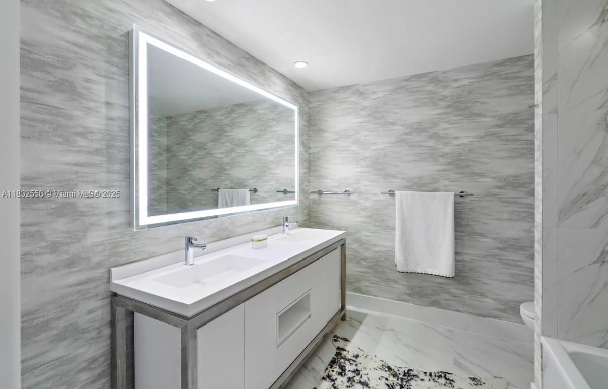 2000 Metropica Way #2102, Sunrise, Florida image 6