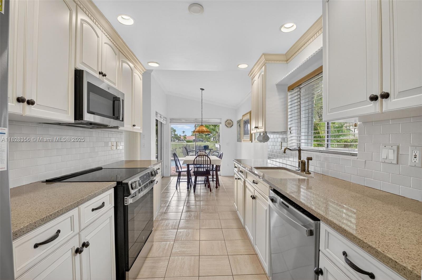 10344 Sunset Bend Dr, Boca Raton, Florida image 14