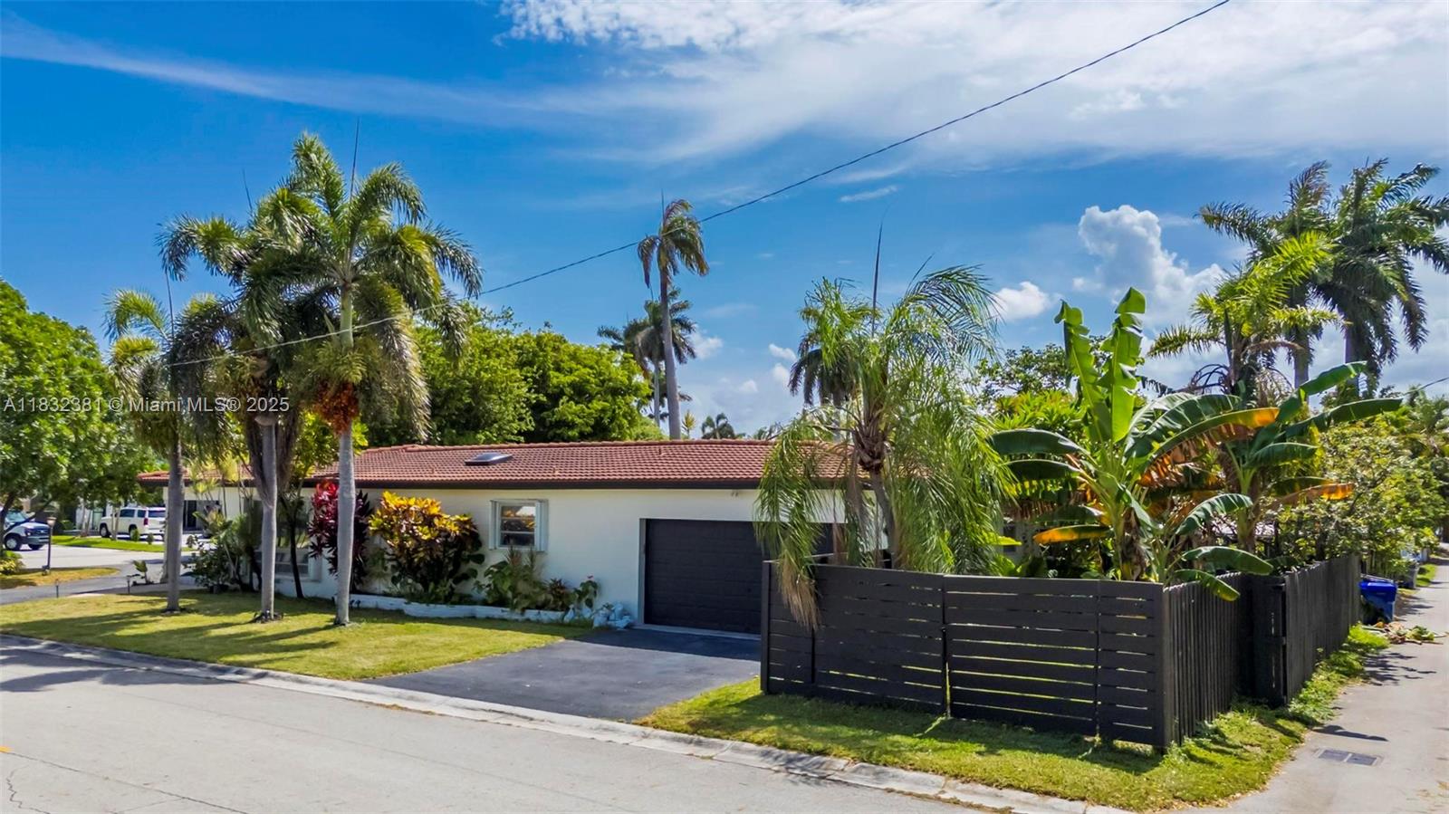 1201 Buchanan St, Hollywood, Florida image 3
