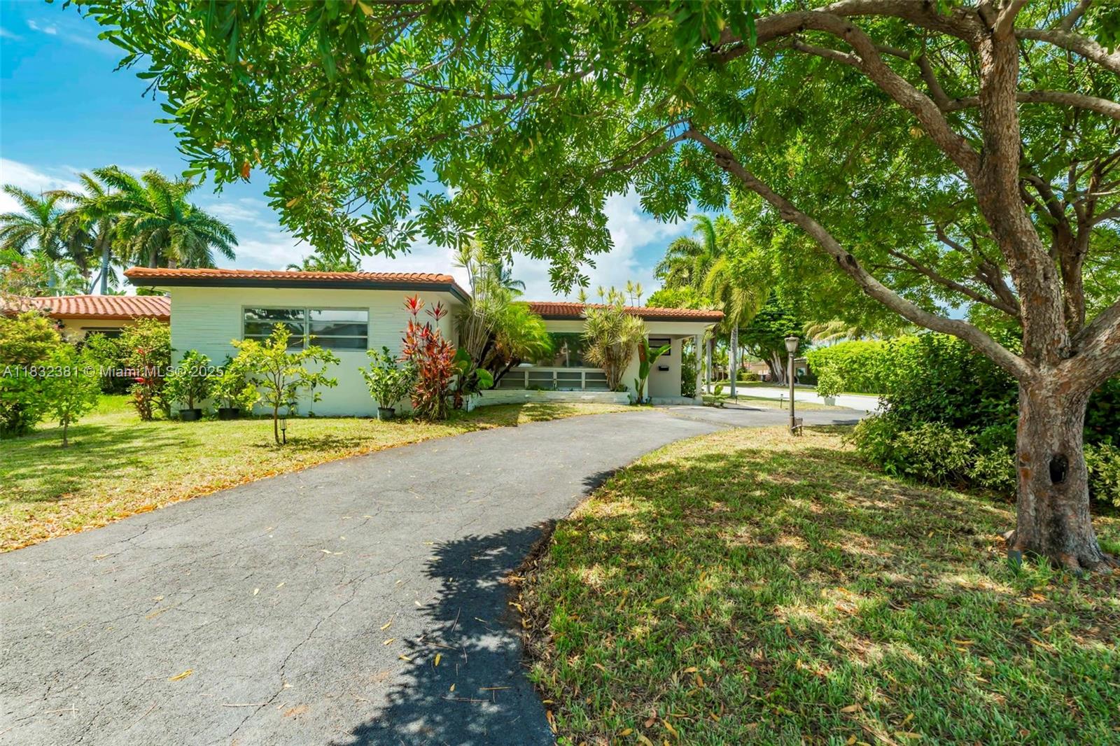 1201 Buchanan St, Hollywood, Florida image 46