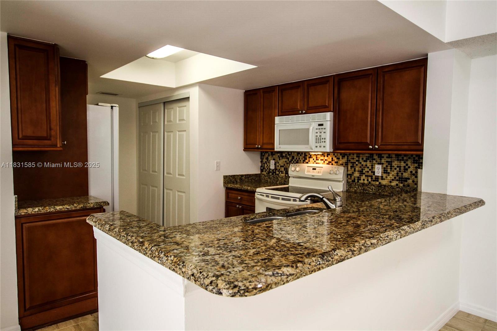 Property photo # 8