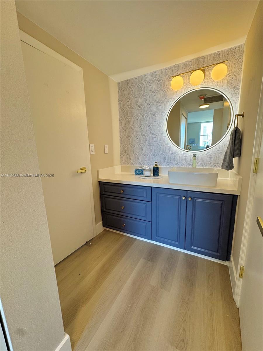 300 Bayview Dr #1801, Sunny Isles Beach, Florida image 21