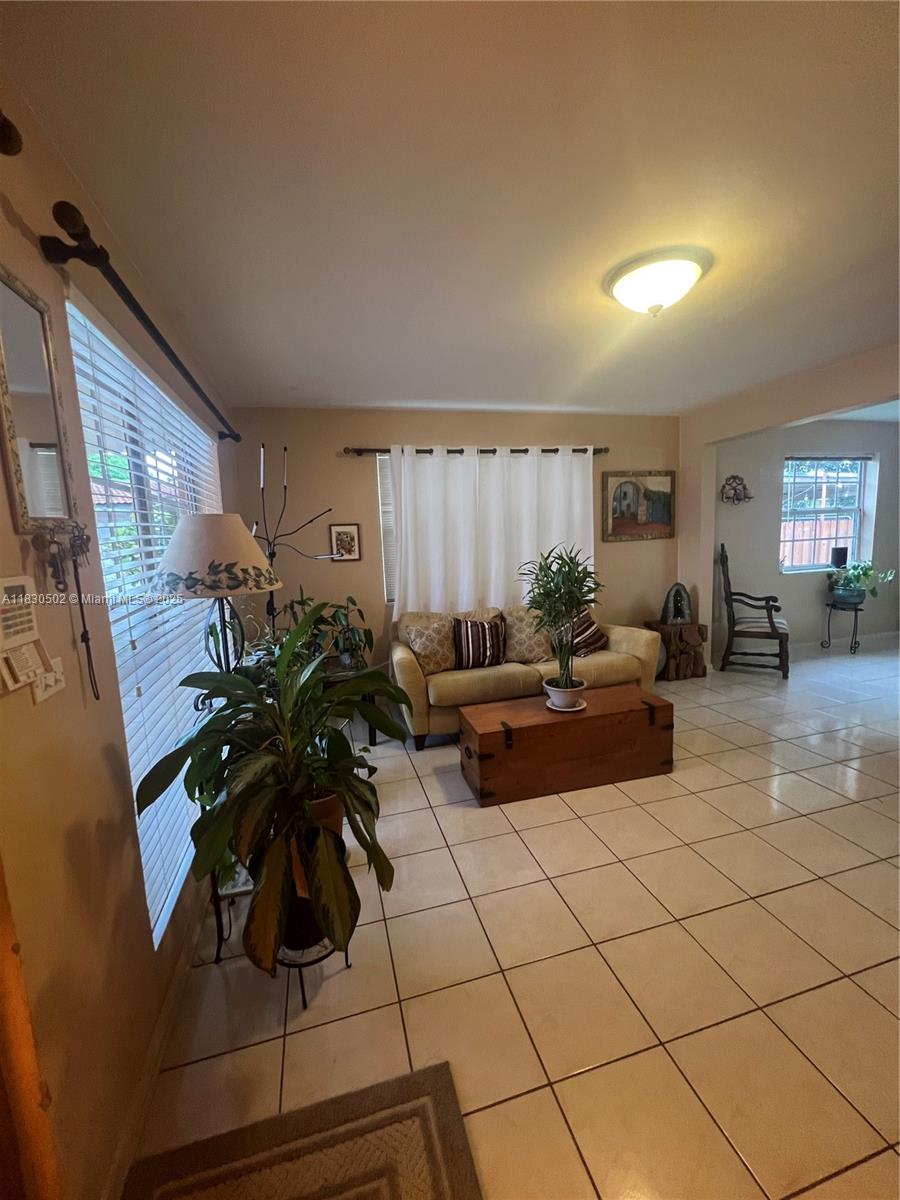 2815 SW 36th Ave, Miami, Florida image 5