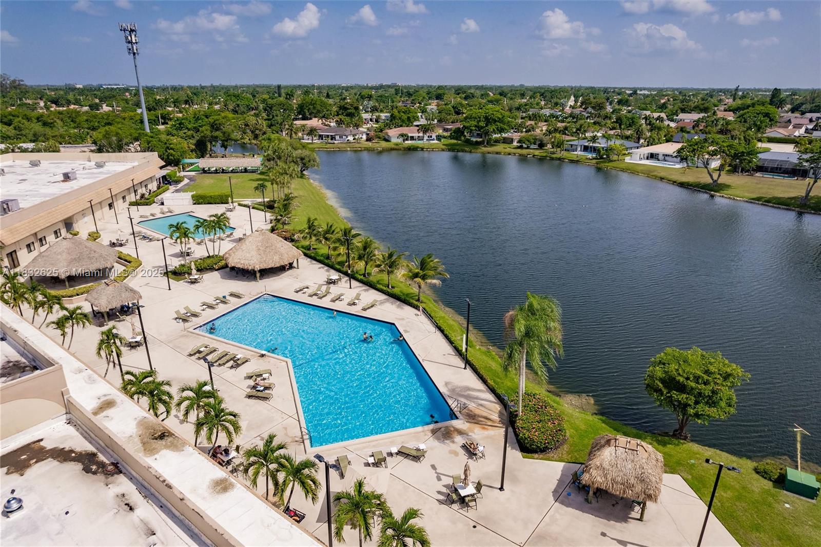 23 Simonton Cir, Weston, Florida image 14