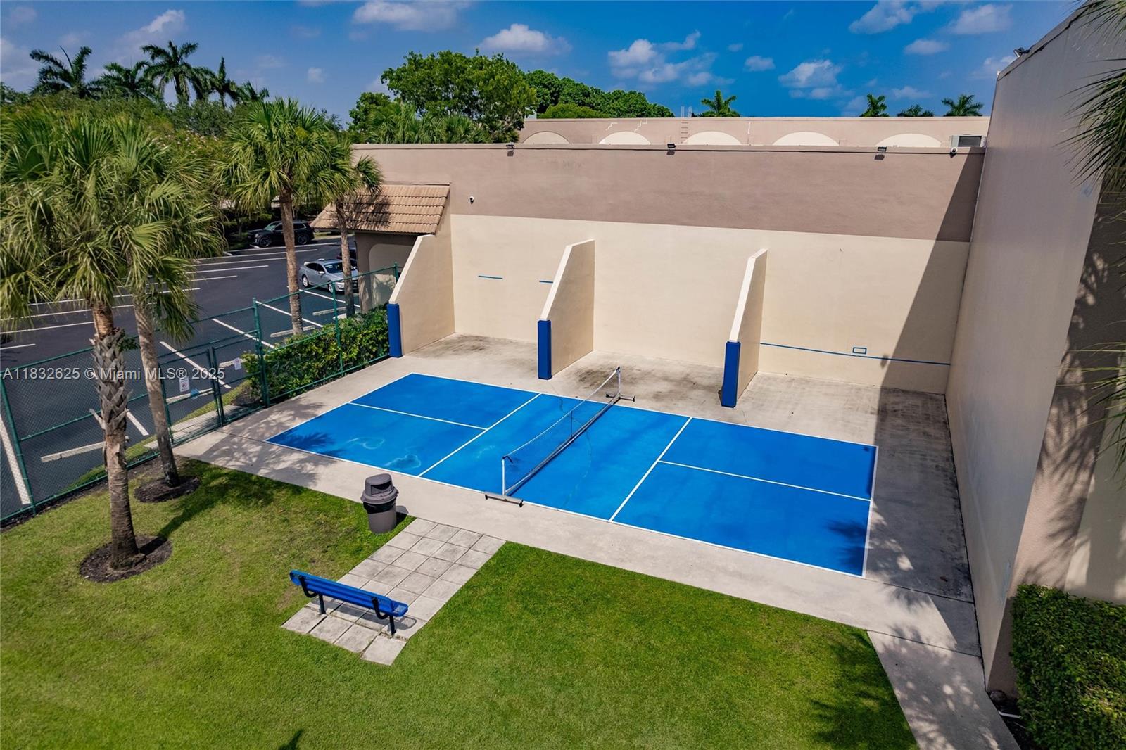 23 Simonton Cir, Weston, Florida image 16