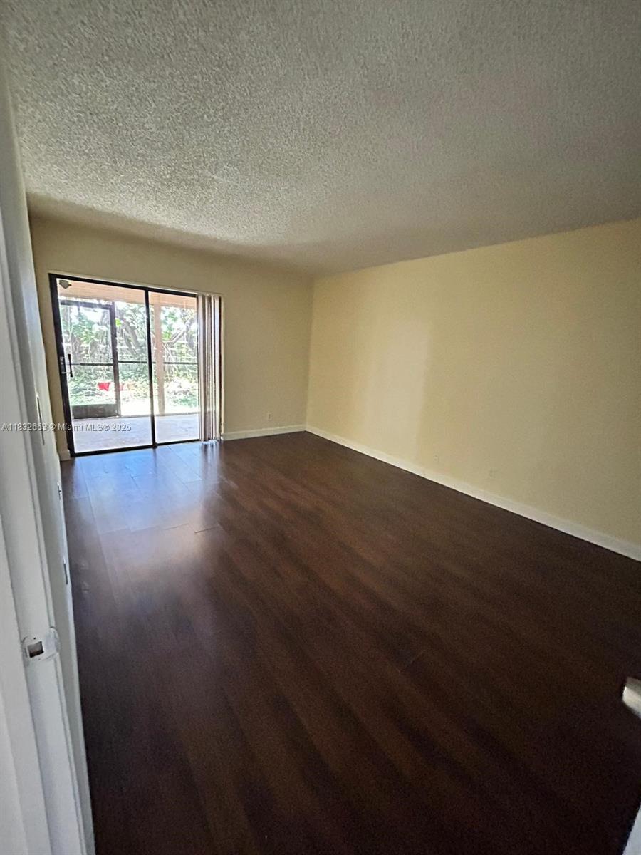 189 Lakeview Dr #103, Weston, Florida image 7