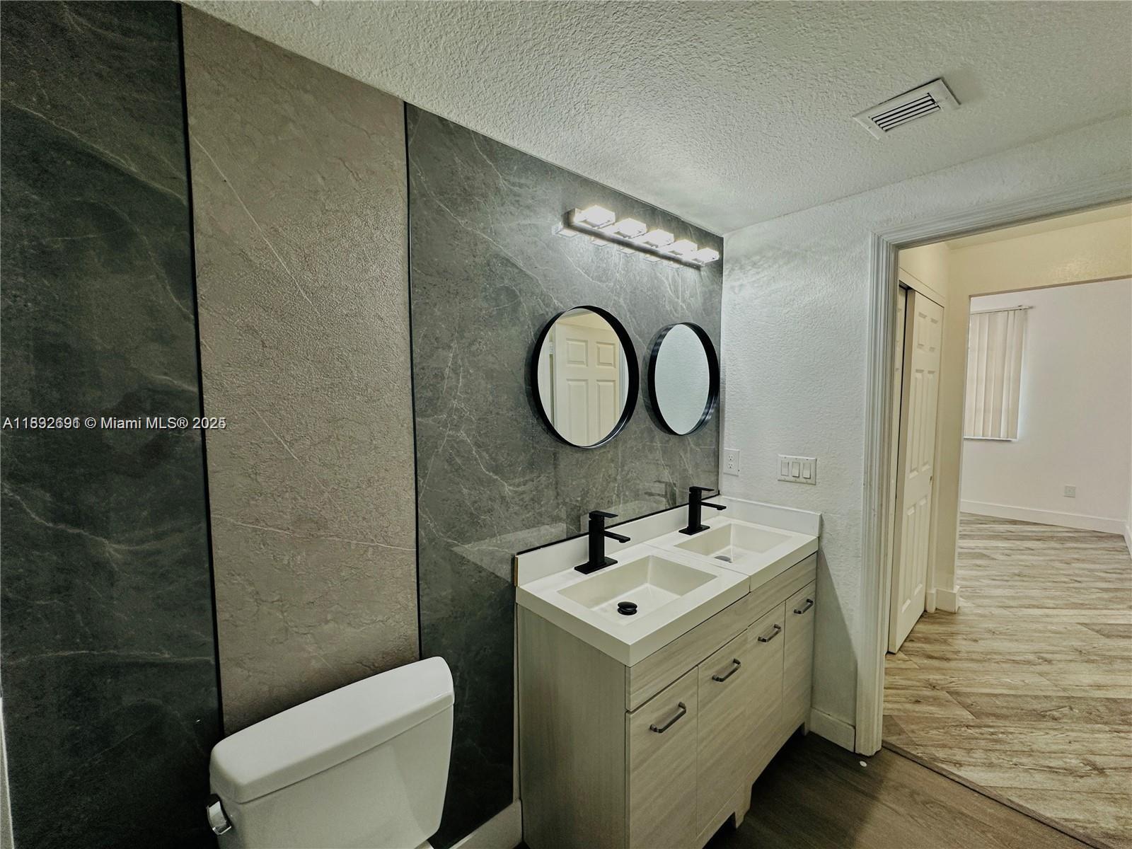 1962 Freeport Lane #1962, Riviera Beach, Florida image 15