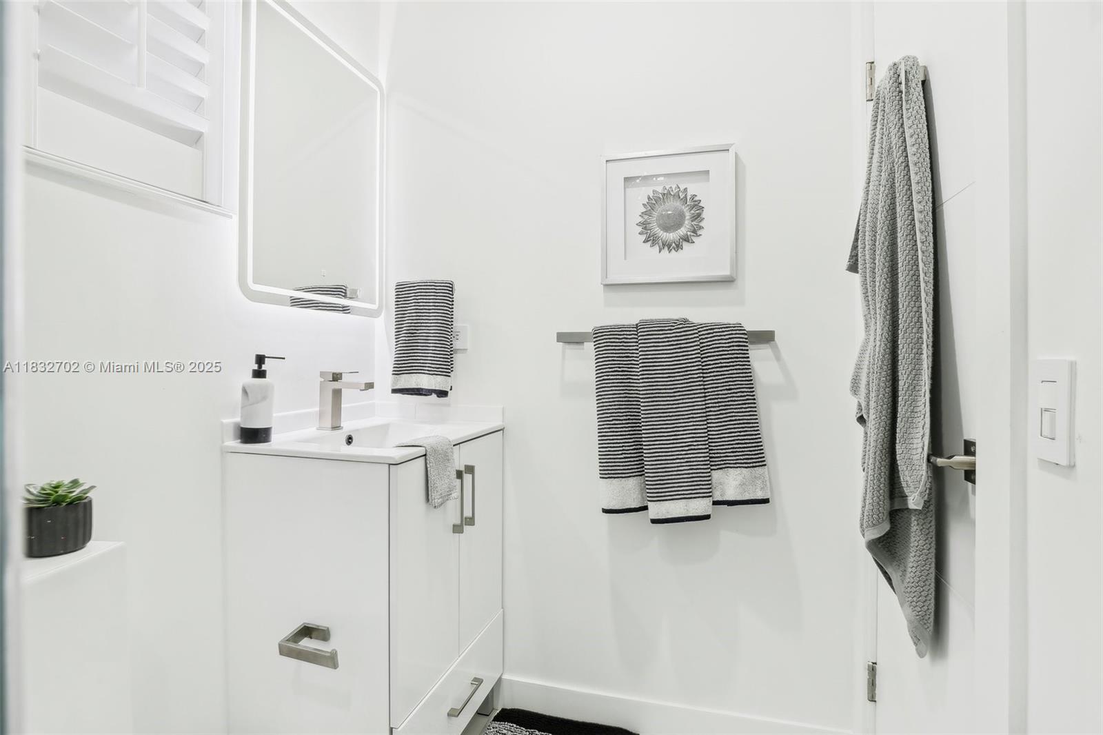 2550 SW 68th Ave, Miami, Florida image 17