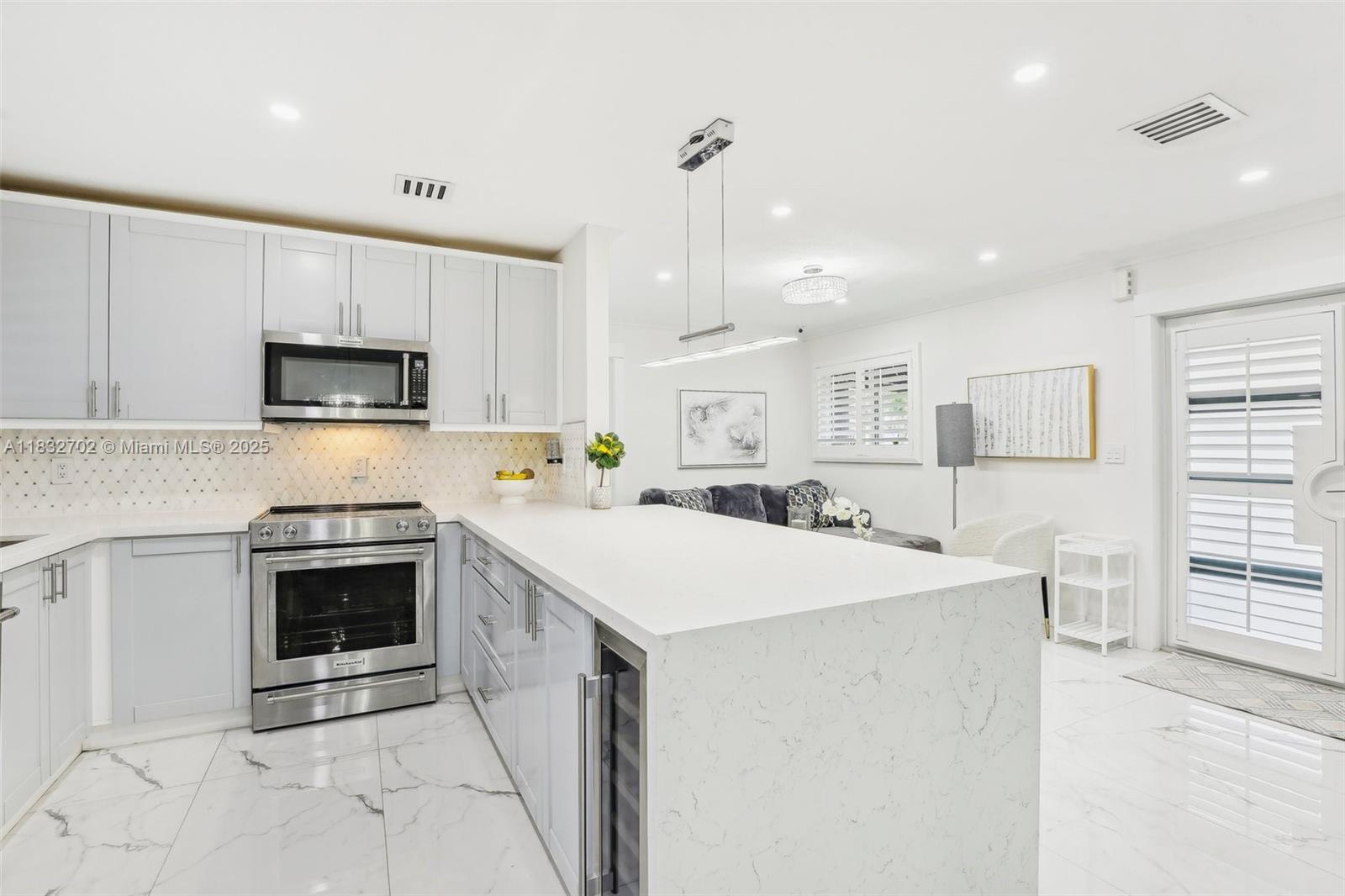 2550 SW 68th Ave, Miami, Florida image 8