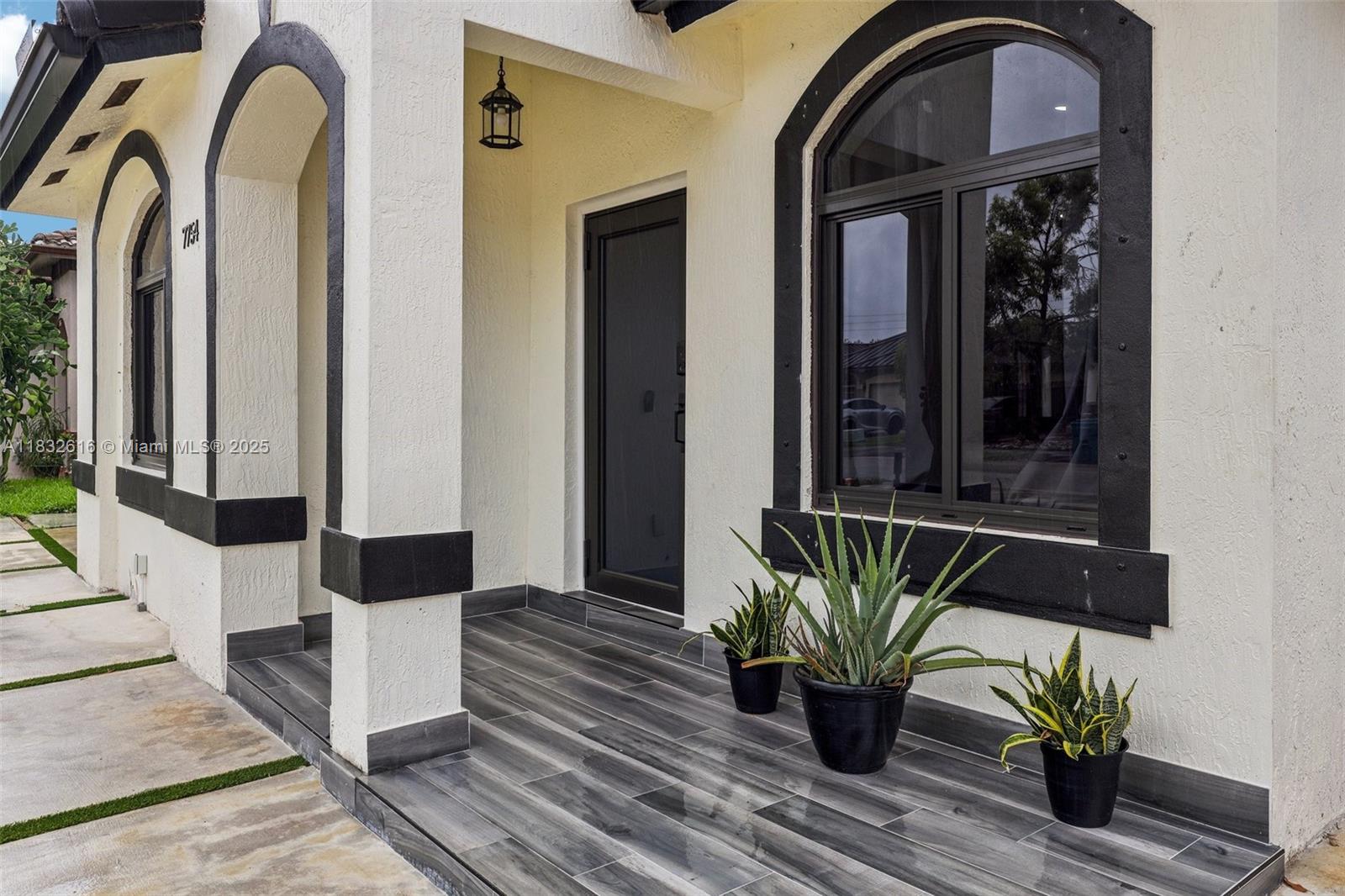 7754 NW 201st Ter, Hialeah, Florida image 4